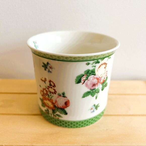 Victoria & Albert Summer Rose Mug Set - Picture 6 of 11